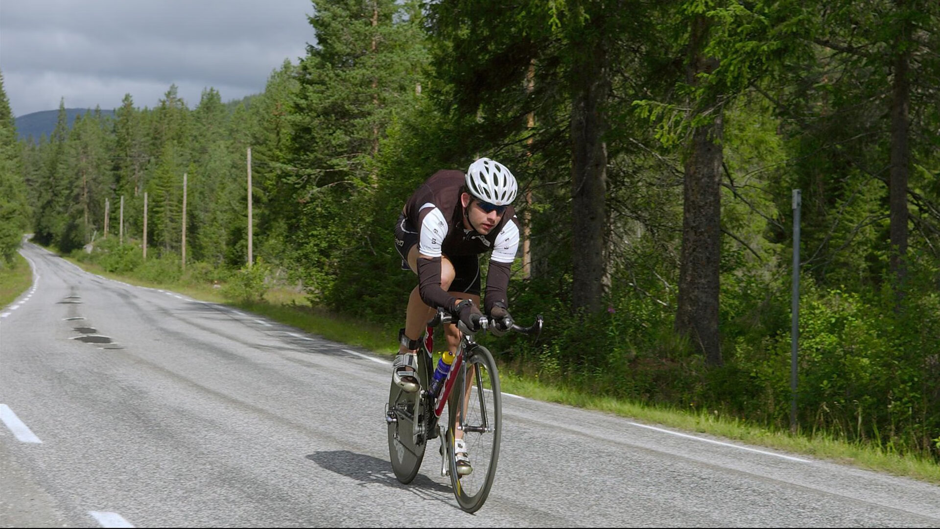 爱游戏大厅-巴黎奥运会资格系列赛共有来自120多个国家和地区的464名运动员参赛。