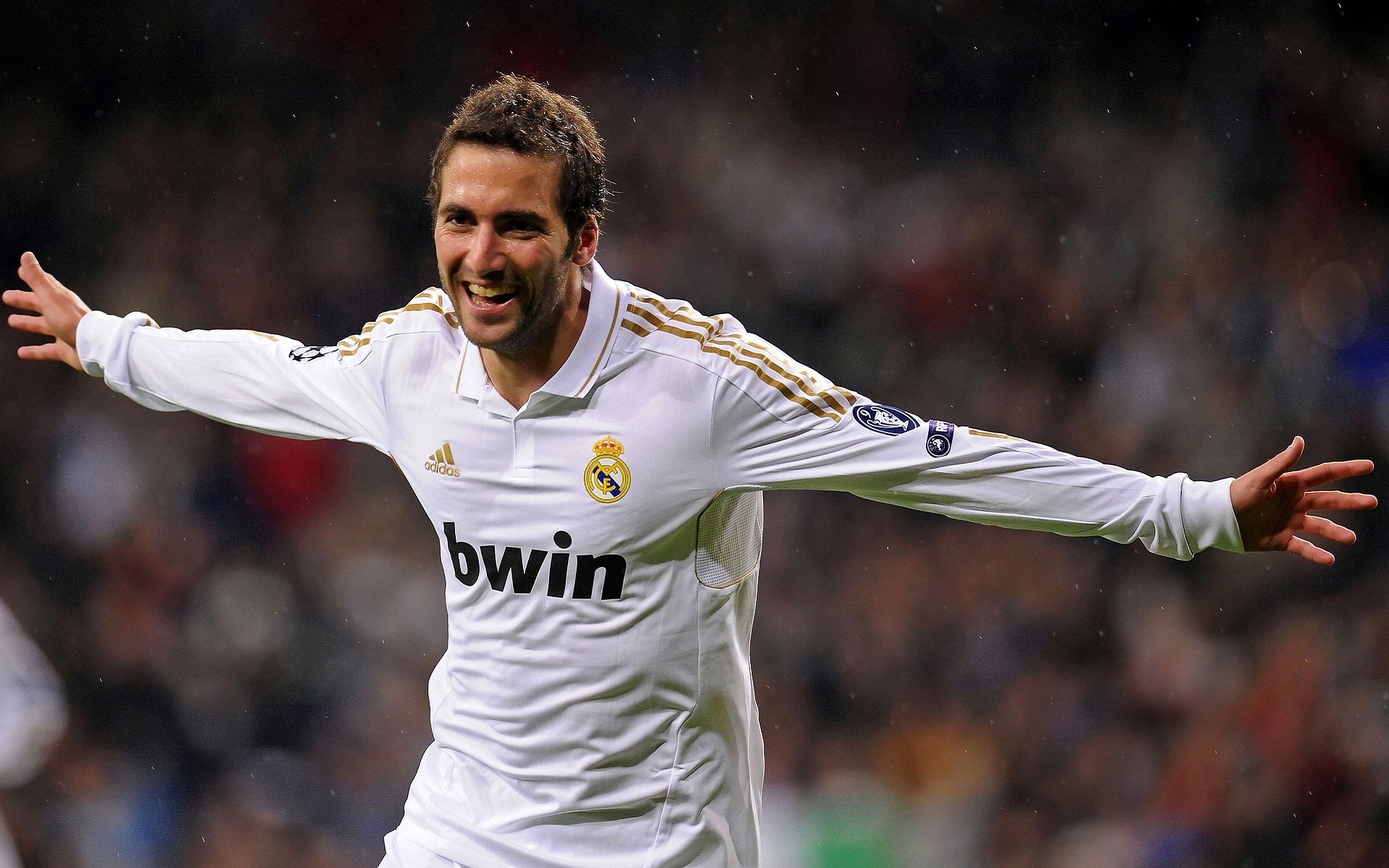 爱游戏体育官网-英雄联盟 电竞圈明星选手频繁更换，lol电竞明星